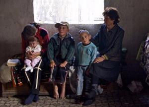 Мы живем неправильно, плохо, бедно. Нарожаем таких же?