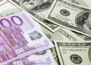 Новые правила: как в Украине скупали валюту онлайн, и что теперь будет с курсом доллара