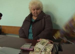 Суддя, яка звинувачується у хабарництві, пішла на підвищення