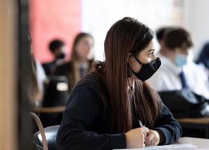 Студенты оканчивают вуз. А где работать?