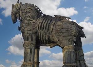 Троянські клячі і кобили