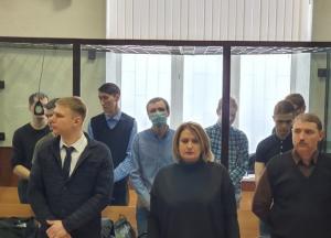 Били током так, что крошились зубы: безумный приговор по делу «Сети» в России