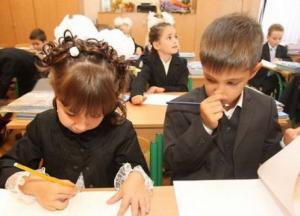 Чому українські школи повинні перейти на вивчення мов наших сусідів?