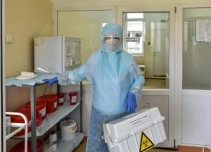 Нова хвиля пандемії в ОРДЛО: що спровокувало  і чим може допомогти Україна.