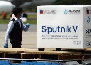 Вакцинація на окупованих територіях: РФ перетворює мешканців ОРДЛО в піддослідних щурів