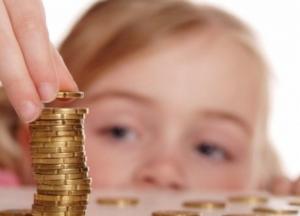 Как воспитать правильное отношение детей к деньгам