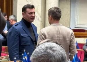 "Крах еліти, колосальне падіння довіри до влади": чому нас чекає політична криза у 2025 році