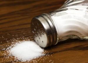 Як впливає на здоров'я надлишок або нестача солі