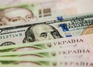 Чего ждать украинцам от курса доллара в ближайшее время: аналитики озвучили прогноз