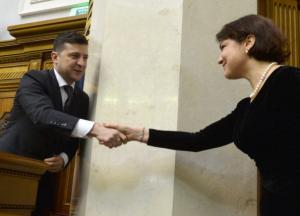 Зеленский все глубже погружается в дворцовые интриги