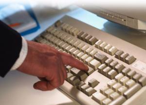 Навколо е-декларацій розгортається новий скандал