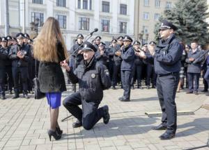 В Черновцах приняла присягу патрульная полиция