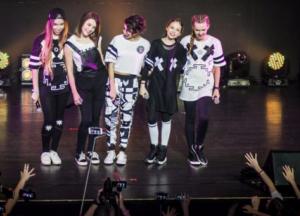 Як українські школярки розважають росіян під час війни