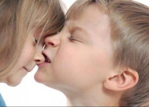 Почему дети кусаются и что с этим делать