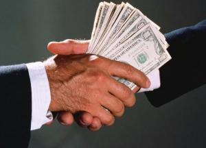 Коалиция с большой дороги. Как устроена коррупция в украинской инфраструктуре