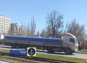 "Тягнуть через Маріуполь каравани труб": окупанти мега активно і тихо будують нафтопровід з Ростову в Крим (відео)