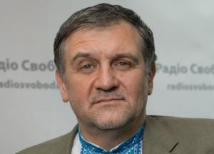 Маніпуляція «опитуваннями» на каналі Newsone