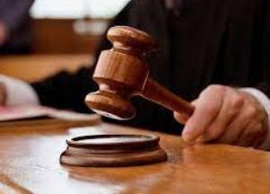 Суд вынес приговор экс-полицейскому, который 11 раз ударил ножом коллегу