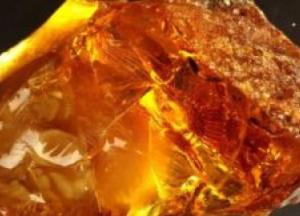 Ученые обнаружили янтарный солнечный диск бронзового века 