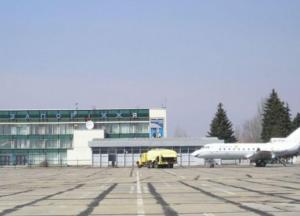 В аэропорту Запорожья проходят обыски