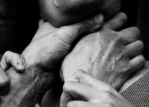 В Запорожской области мужчина задушил собственную мать