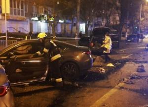 В Днепре в ДТП столкнулись пять автомобилей, есть погибший (фото)