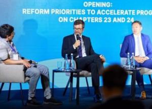 Німеччина інвестує в реформи верховенства права для наближення України до ЄС