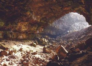 Под замком в Польше обнаружили скрытую пещерную систему