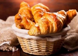 Медики рассказали, какие последствия для здоровья несет злоупотребление белым хлебом