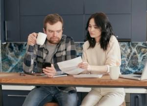 Ціни на газ та світло в Україні зростуть: коли і як