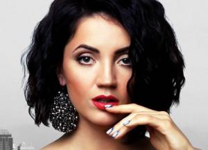 Ольга Цибульская в полупрозрачном боди засветила аппетитные формы (фото)