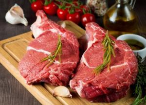 Диетологи назвали самые опасные продукты для ужина