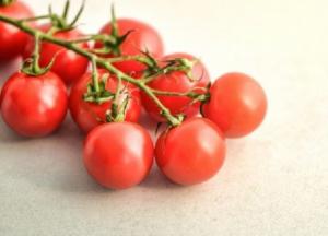 Много противопоказаний: врачи рассказали, кому нельзя есть помидоры