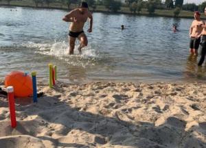 На пляжах Киева нашли кишечную палочку: список запрещенных для купания мест