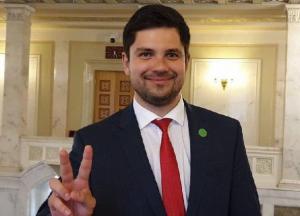 Взятки не брал и на олигархов не работает: нардеп Качура из «СН» первым прошел детектор лжи (видео)