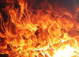 В Киеве произошел мощный пожар в 16-этажном доме (ФОТО)