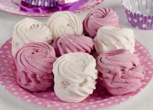 Диетологи рассказали, как не толстеть от сладкого