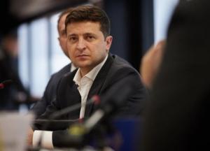 Зеленский просит Венецианскую комиссию помочь с КС