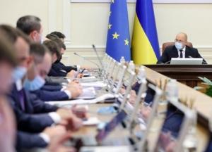 В Кабмине назвали зарплаты для "инвестнянь"