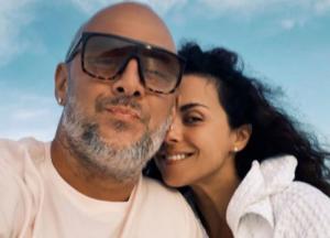 Настя Каменских показала очень загорелого Потапа (фото)