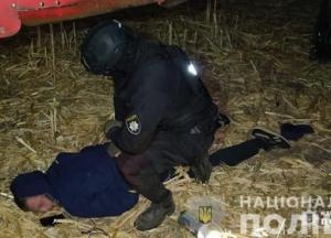 На Черкасчине вооруженные люди пытались собрать чужой урожай (фото)