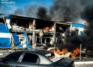 Який вигляд має завод "Яготинське для дітей" після атаки РФ: фото та відео моменту прильоту