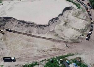 В Киеве хотят вернуть в коммунальную собственность 17 га земли возле Днепра на более 650 млн гривен