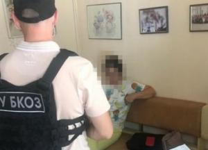 В Киеве задержали начальницу Службы по делам детей на взятке