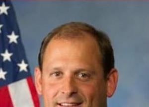 Конгресмен США закликає до повних блокуючих санкцій проти китайських компаній, що допомагають Росії та Ірану