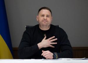 Звільнений ексглава ОП Єрмак усе ще обіймає щонайменше 10 посад