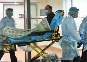 В Китае уже открылась больница на 1000 коек для пациентов с коронавирусом (видео)