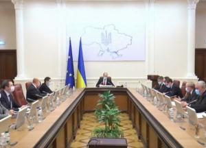 Кабмин упростил предоставление жилья переселенцам и отменил привязку к учету