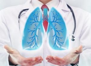 Врачи рассказали об опасных симптомах рака легких 