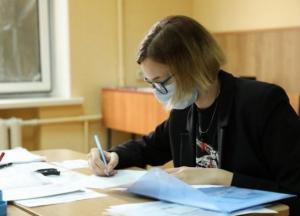 В Украине проводят первый пробный квалификационный экзамен магистров